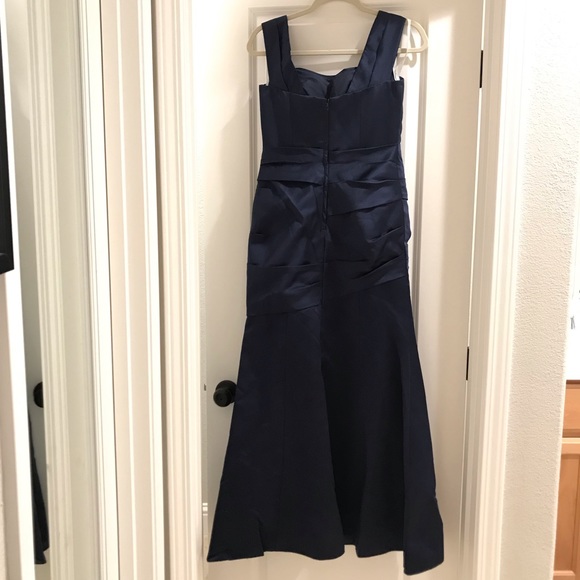 David’s Bridal gown ⭐️ - Picture 4 of 8